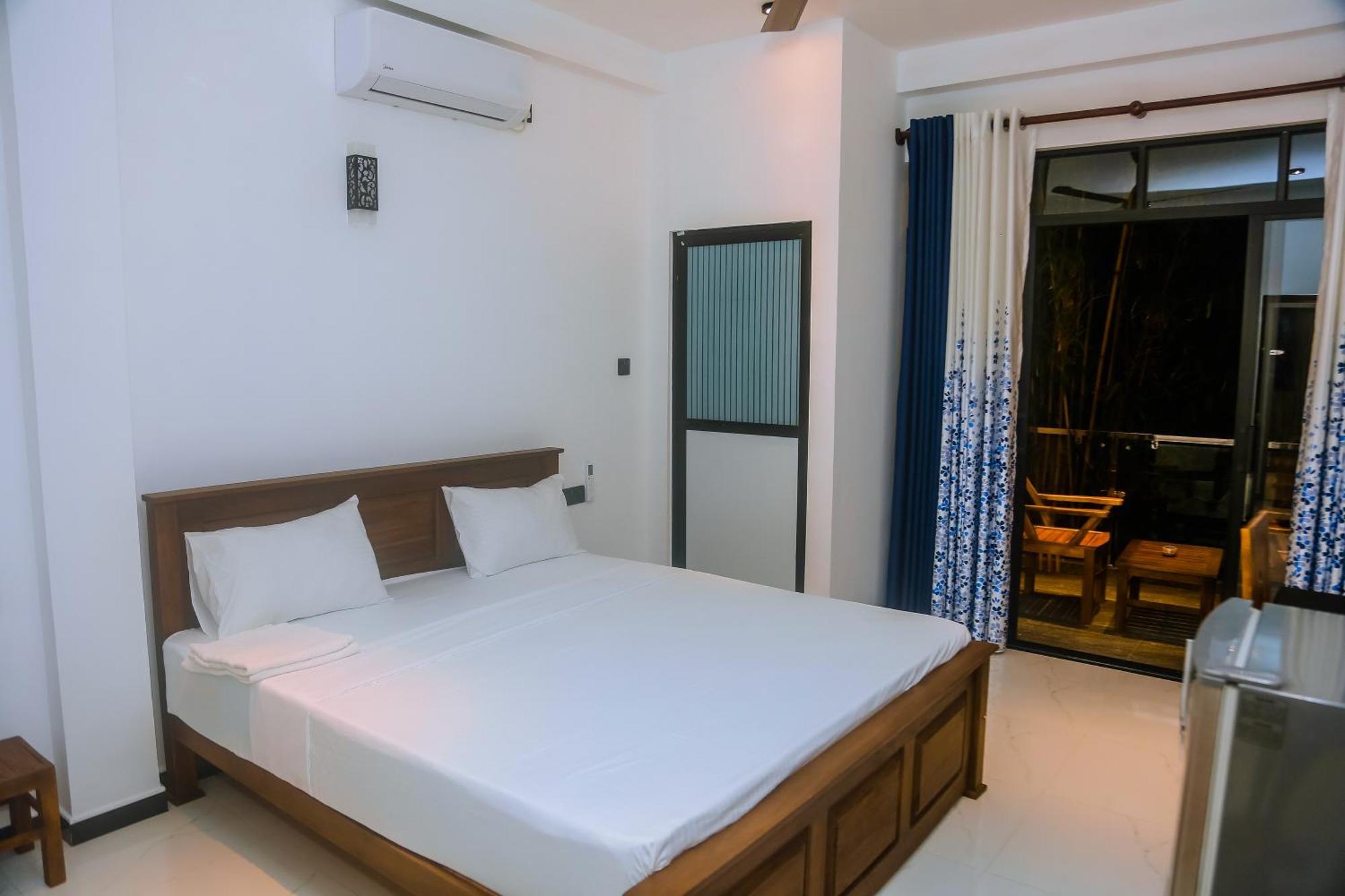Mirissa Breeze Hotell Exteriör bild
